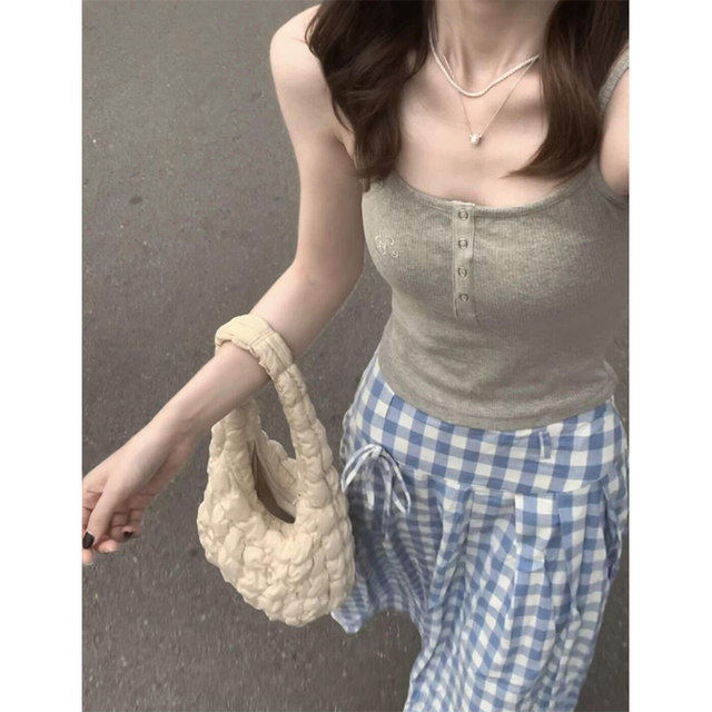 American hot girl button base small suspender vest for women in summer, special inner and outer short sleeveless top