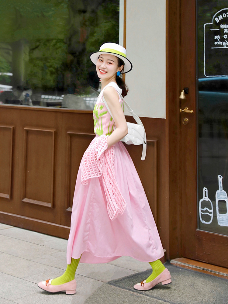 夏季法式盐系粉色半身裙两件套