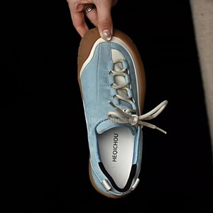 
Blue round toe flat-soled lace-up versatile casual shoes for women 2026 new thick-soled outdoor sports shoes flat-soled women's shoes
