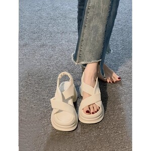 
Sandals for women in summer 2025 new versatile small sponge cake thick-soled beach shoes for women on the beach without tiring feet