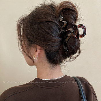 Simple and elegant ~ Acrylic wave gripper