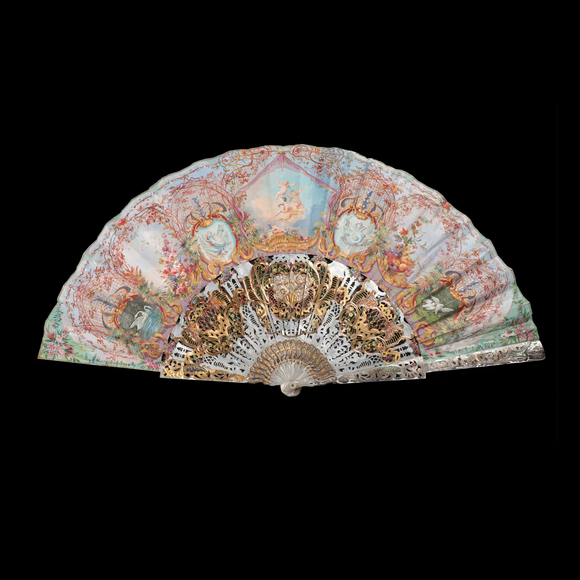 独角鹿西洋古董1880年代欧洲出品七彩粉母贝纯扇骨折扇