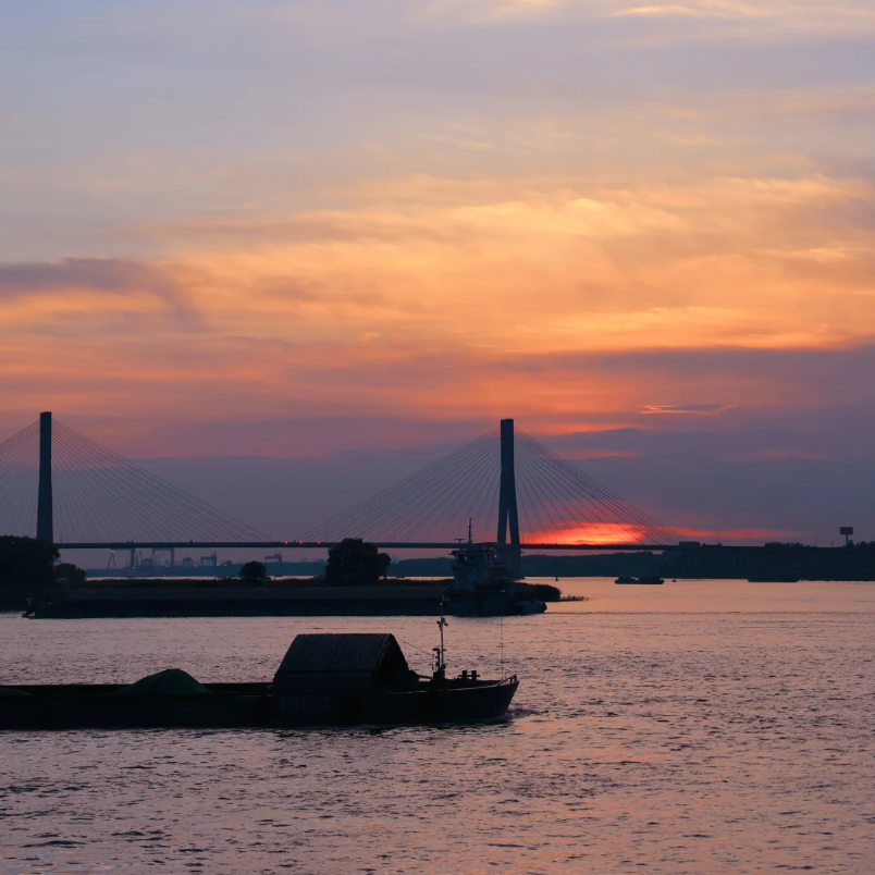 镇江精品旅游4天3晚跟团游 江苏镇江 含往返交通 住皇冠假日酒店