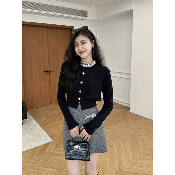 
Zhang Azing [Croissant Minor] Elegant diamond-encrusted small fragrance covering the flesh and versatile set