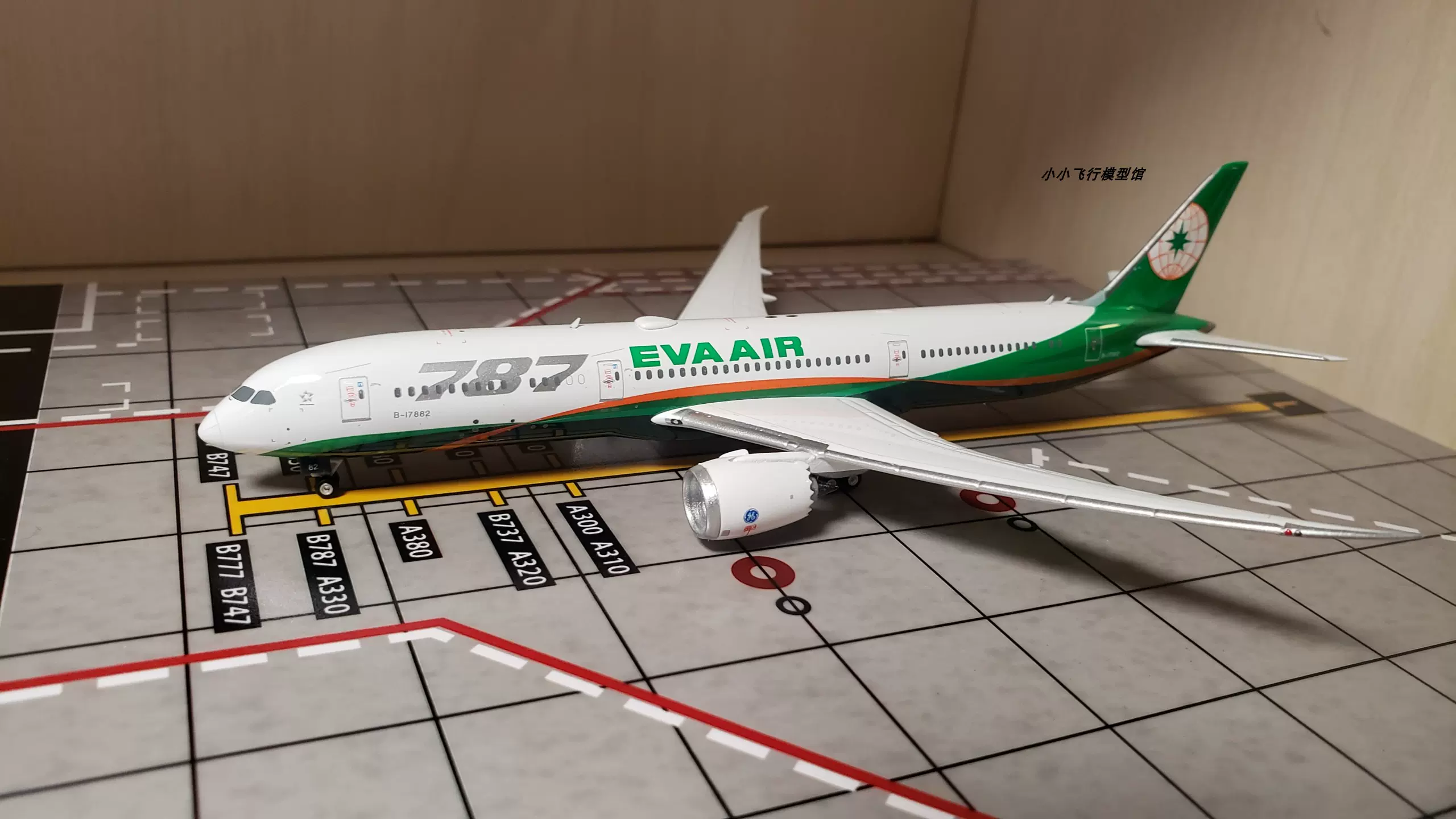 Phoenix 1:400 EVA Air 长荣航空Boeing 787-9 B-17882 B-17881-Taobao