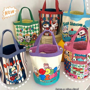 
2026 new Japanese miki new canvas bag cartoon embroidered letters animal handbag lunch bag mommy M
