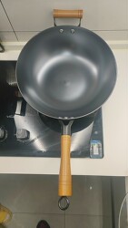 Uncoated Cast Iron Pot