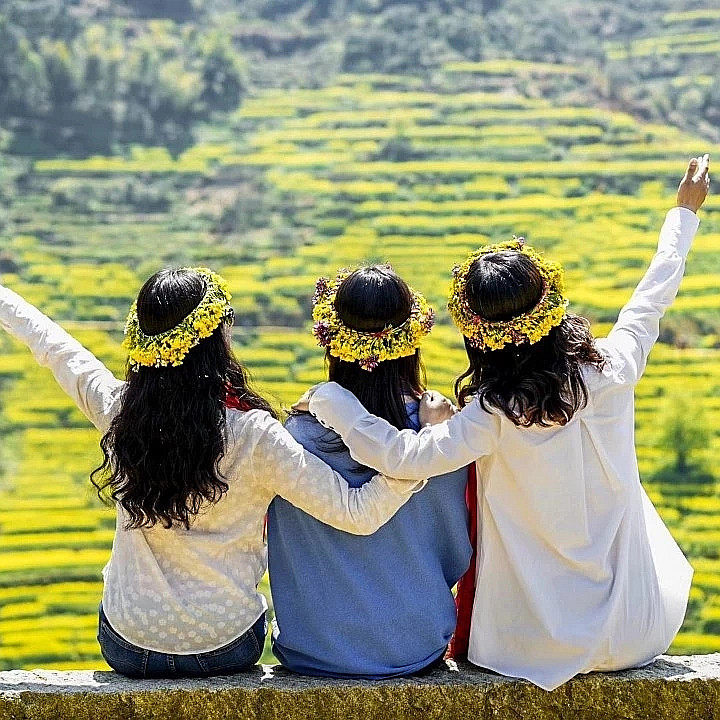 婺源篁岭半日游网红晒秋梯云古村婺源油菜花摄影当地纯玩跟团游