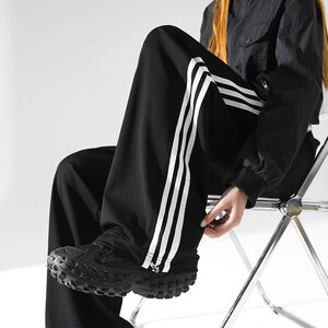 
Sports pants for men and women in summer 2026 new casual pants trendy brand loose spring wide-legged three-stripe straight pants and sweatpants
