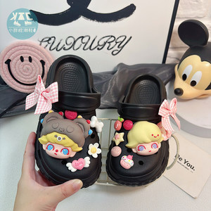 
Girls and babies are super good-looking Crocs that can be worn by middle-aged and older children. 2026 new popular Internet celebrity girls’ cute slippers.