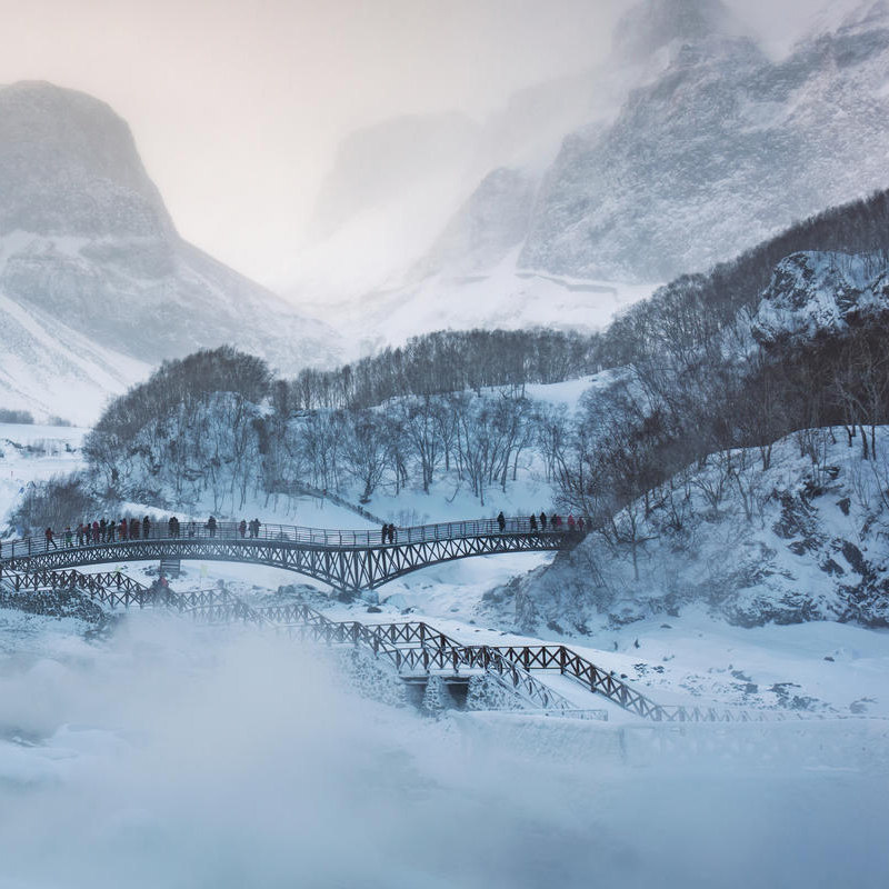 东北玩雪7日游小团哈尔滨雪乡长白山北景区延吉吉林雾凇万科滑雪