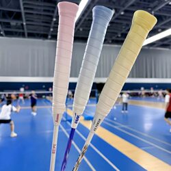 New Two-Color Gradient Hand Grip, Sweat-Absorbent and Non-Slip Tennis Racket Handle Wrap, Sticky Badminton Racket Rainbow-Colored Hand Grip