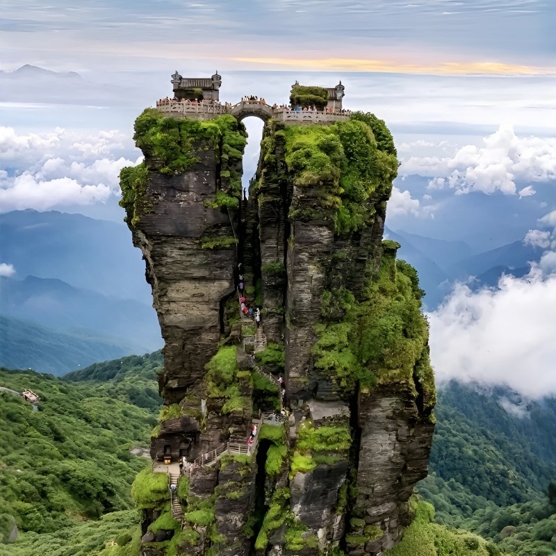 飞猪纯玩贵州旅游6天5晚跟团游梵净山黄果树瀑布荔波小七孔千户苗