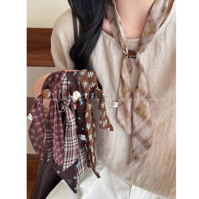 Maillard retro silk scarf necklace for women 2025 new high-end neck long sweater chain autumn and winter halter neck accessories
