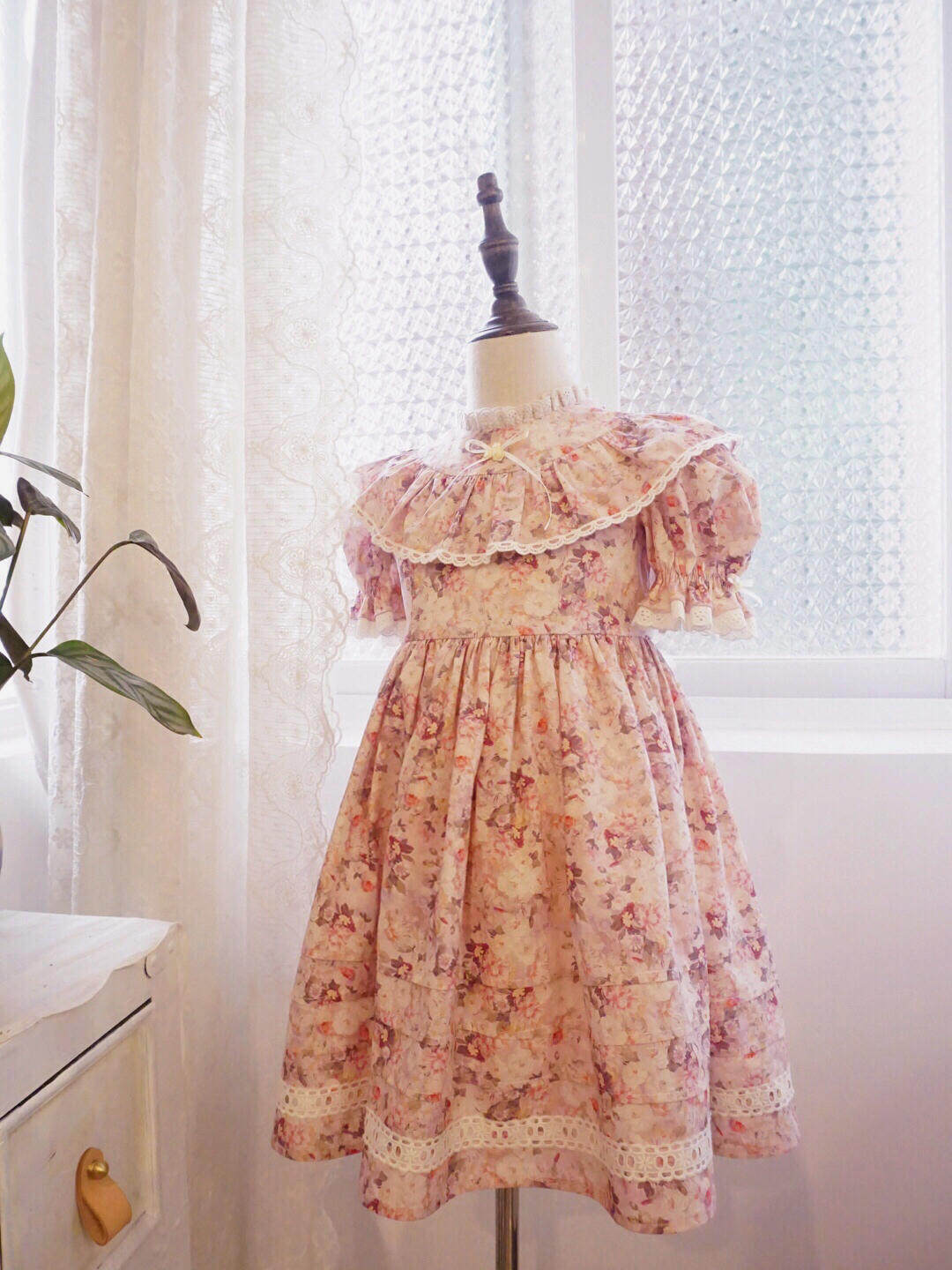 T-shirt Fille LOGG Coton Rose Floral – Manches Longues, Col Bateau, Taille 4-5 Ans