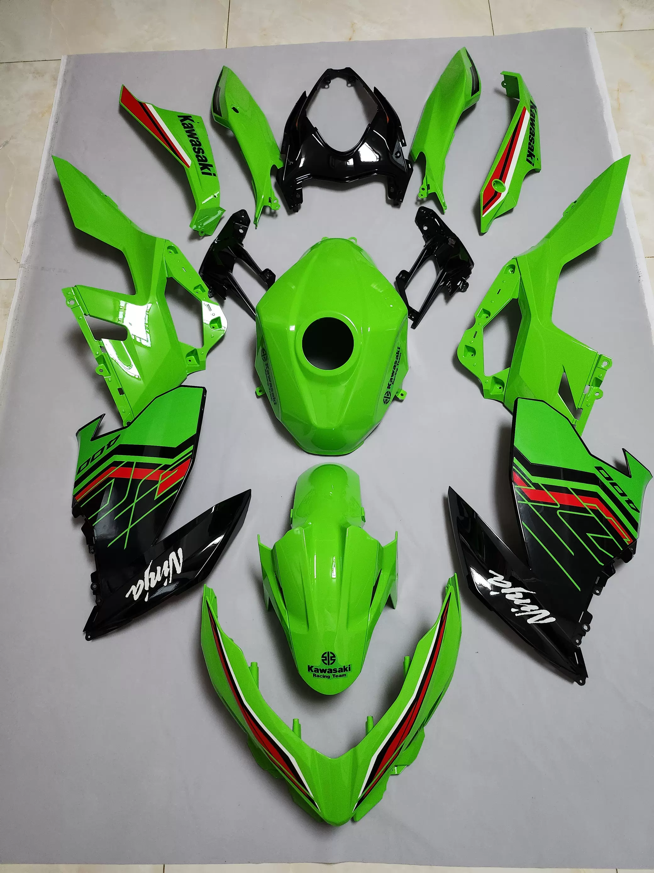 适用川崎ninja400 忍者2018-2023款梦幻星版画梦幻星4r头罩