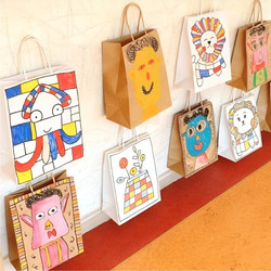 DIY Kraft Paper Bag Kidsren's Creative Art Handmade Painting Paper Bag Kindergarten Hand-Painted Graffiti Paper Bag