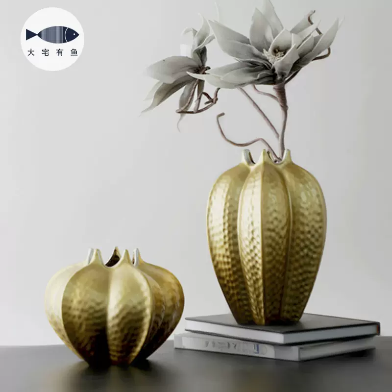 大宅有鱼花瓶个性时尚美式原创设计师样板房国外款金色别墅