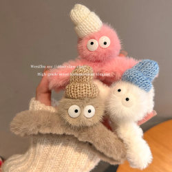 Autumn and Winter Plush Coal Ball Hair Clip for Women, Cartoon Cute Shark Clip for Updo, High-End Large Claw Clip