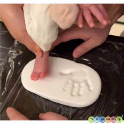 Full Moon Hand and Foot Print Commemorative Photo Frame Newborn Baby 100-Day Hand and Foot Print Keepsake Baby Growth Record First Birthday Gift