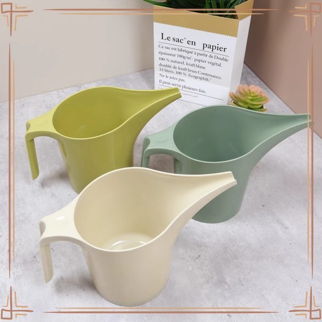 New watering pot household flower watering artifact thickened flower protection flower pot gardening flower pot pointed mouth pot succulent pot