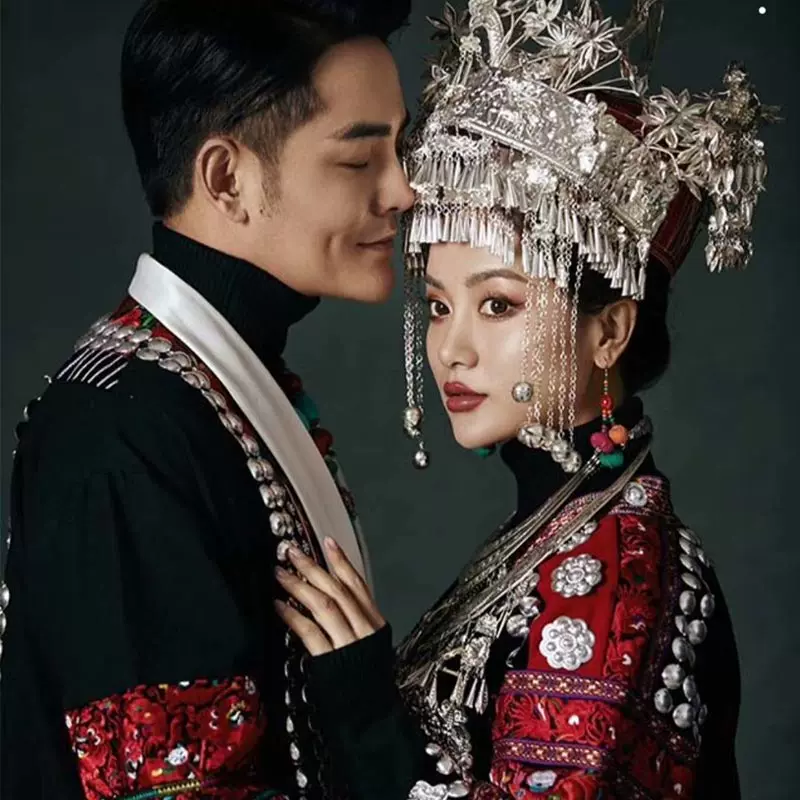 苗家族疆绣寨服装饰衣服少数民族风女装裙子异域风情肚兜 苗家族疆绣寨服装饰衣服少数民族风女装裙子异域风情肚兜