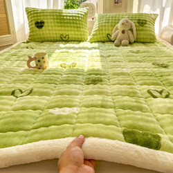 Winter Heart-Shaped Green Thickened Milk Velvet Mattress Simple Warm Soft Pad Coral Fleece Bed Sheet Three-Piece Set Bed Cover