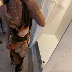 
SylCue light and sophisticated retro style chic tie-dye printed swing collar slim slim suspender dress hip-hugging long skirt