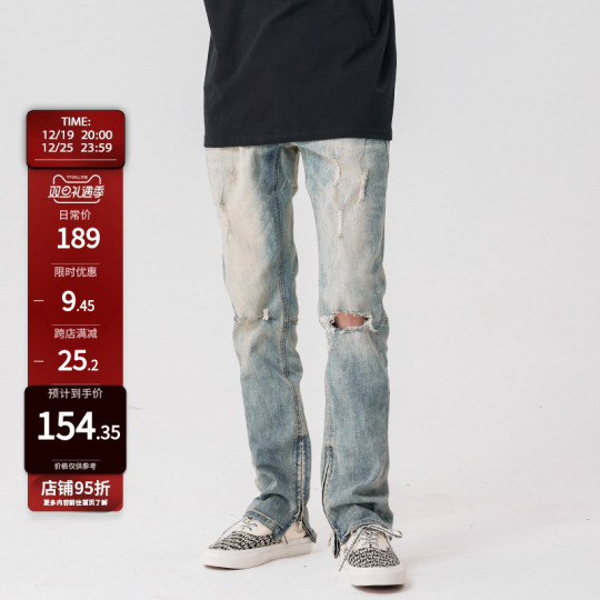 Yalangoch erkaklarning erotik fotosuratlari Porno ona kichkina bolalarning xorozlarini soradi