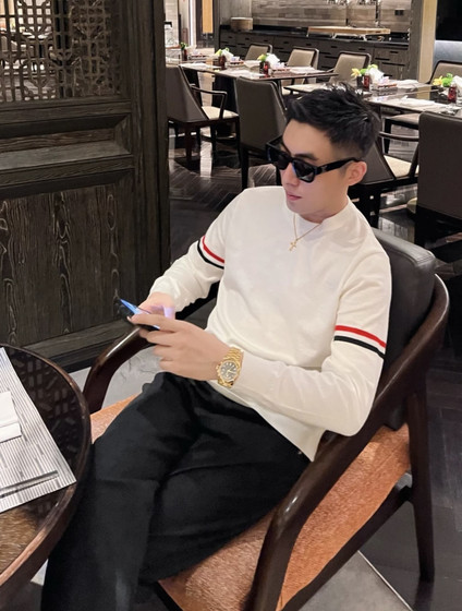 
25 early autumn round neck sweater for men in autumn and winter brand men's knitted base shirt 2831