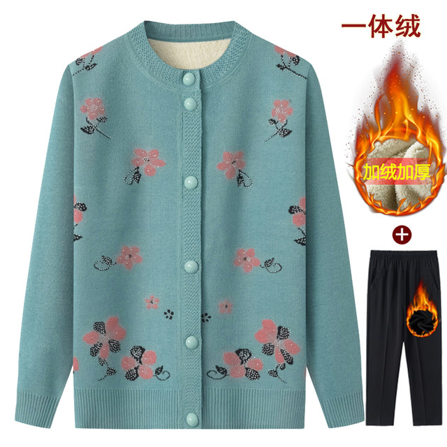 Grandma's velvet sweater cardigan, spring and autumn mother's top, winter clothing, middle-aged and elderly women's clothing, elderly warm coat clothing