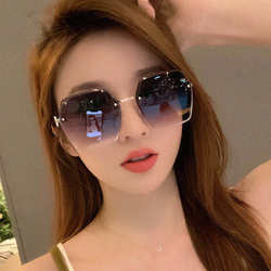 Sunglasses for Women 2026 New Trendy High-End Light Luxury Sun Protection Glasses for Square and Round Faces, Slimming Driving Sunglasses for Ladies