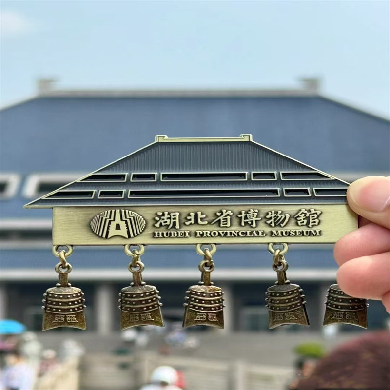 武汉旅游3日夜上黄鹤楼/湖北省博赠讲解/夜游长江游船/东湖/宿4钻