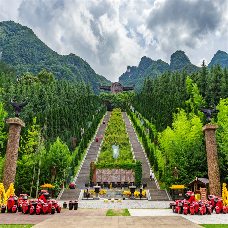 神农架4日游 包车神农架国际滑雪场/天生桥/官门山/祭坛+两坝一峡