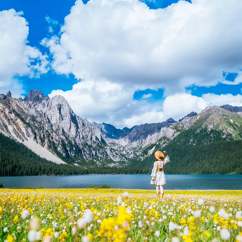 2-8人小团川西旅游四姑娘山鱼子西墨石公园赠旅拍5天4晚跟团游
