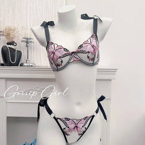 Giant -looking bow tie belts pure desire ceiling sexy underwear suits mesh gauze embroidery big breasts showed small bra
