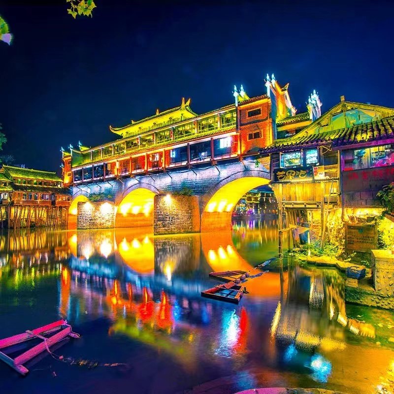 高铁 湖南张家界旅游5天4晚天门山凤凰古城玻璃桥5天纯玩跟团旅游