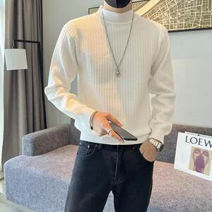 Half high necked sweater for men in autumn and winter, solid color casual bottomed sweater, Japanese trend, simple and handsome pullover sweater