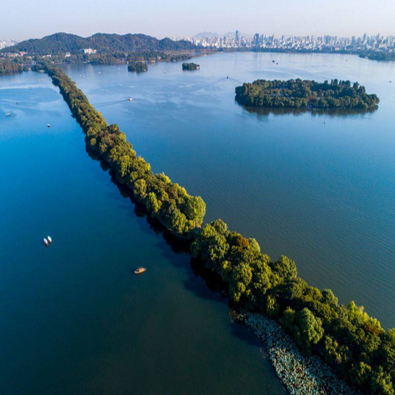 苏州拙政园+乌镇西栅+杭州西湖游船+雷峰塔+宋城乐园2天1晚跟团游