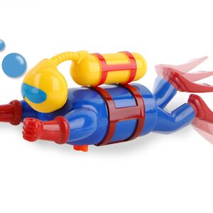 
Fish tank mini submarine diver can go into the water to take a bath and play with the water and wind the clockwork toy boat early education model