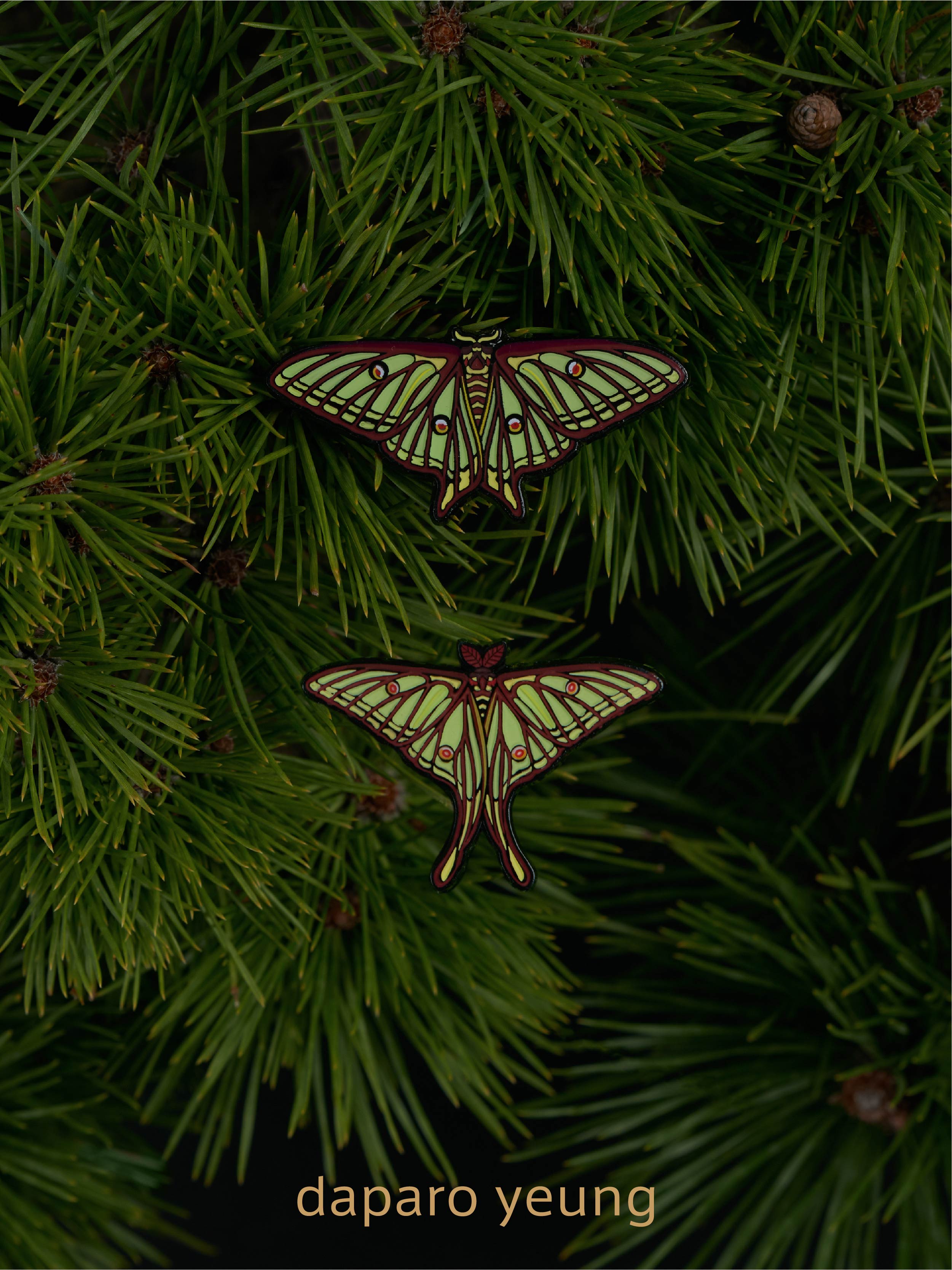 Daparo Yeung バタフライブローチ - 光る蛾のピン