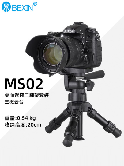 U olomon ichida bir yigitni soradi Erotik yalangoch foto fayl