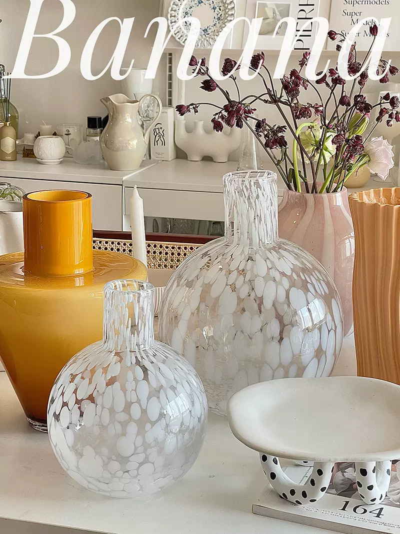 香蕉花瓶店白色朦胧梦幻侘寂透明大圆肚插吊钟马醉木杜鹃