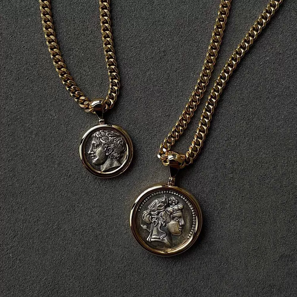 中国　古銅　双龍耳鶴首瓶　時代箱付　V　R5082B 貨幣博物館 | 金匠堂山口丹金造純銀獣耳環付花瓶 共箱 返品不可