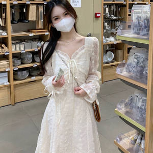 
French gentle and sweet style 2024 spring and autumn new v-neck waist slimming chic high-waisted solid color dress