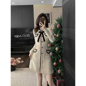 
2025 New Year Women's Round Neck Knitted Dress Sweet Waist A-Line Skirt Autumn and Winter Thickened Sweater Bottoming Skirt