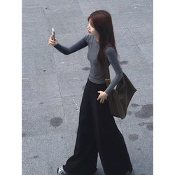 Gray Long-Sleeved T-Shirt for Women, Tight-Fitting Inner Layer, Sweet and Spicy Girl Style, Slim-Fit Round Neck Top, Early Autumn Outfit