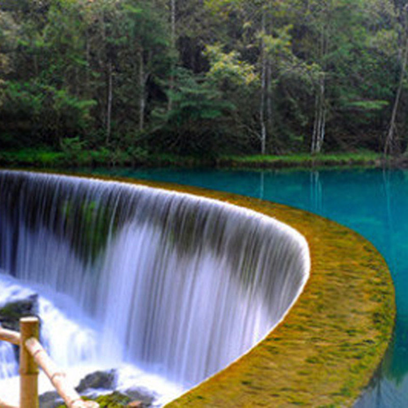 贵阳出发贵州6天5晚跟团游黄果树荔波小七孔加榜梯田西江千户苗寨
