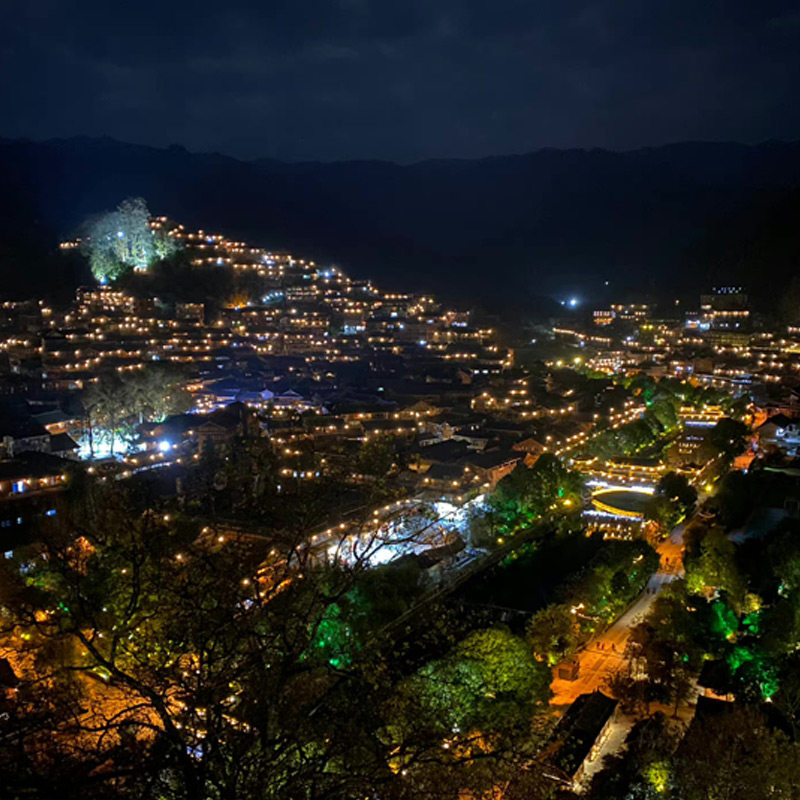 3-8人贵州旅游贵阳黄果树小七孔千户苗寨梵净山5天4晚跟团游