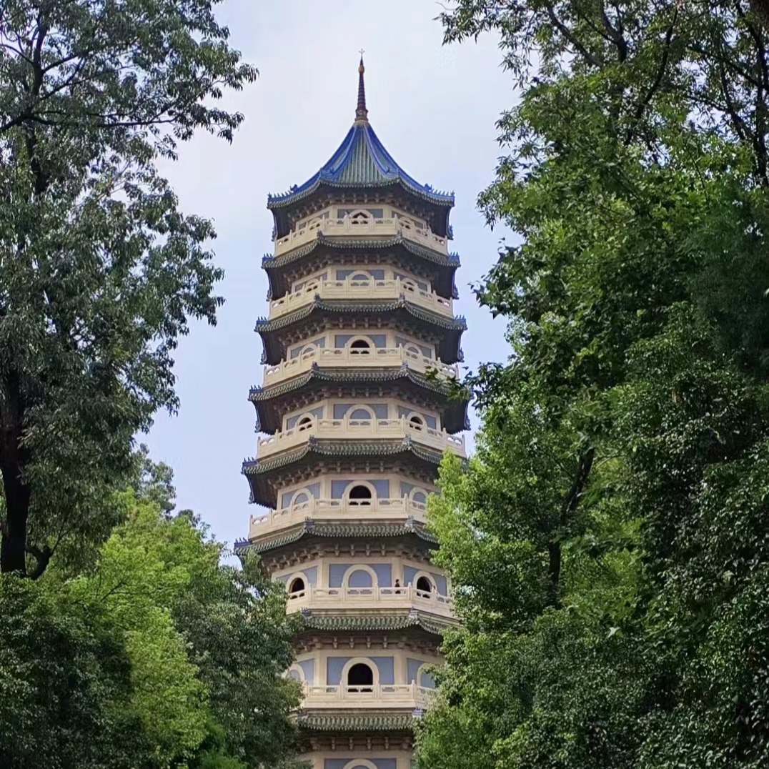 【限定秋色】美龄宫+明孝陵+中山陵+音乐台钟山风景名胜区一日游